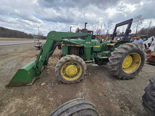 Image of John Deere 2240 equipment image 1