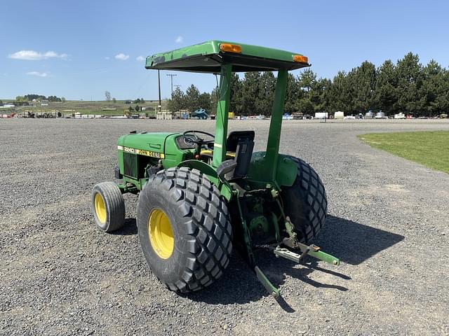 Image of John Deere 2240 equipment image 2