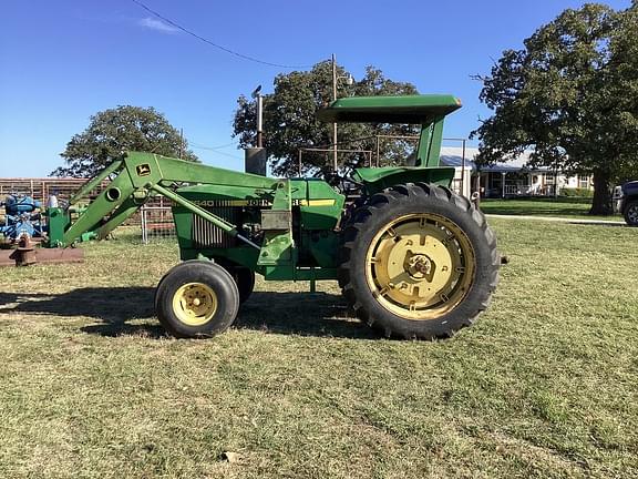 Image of John Deere 2640 Primary image