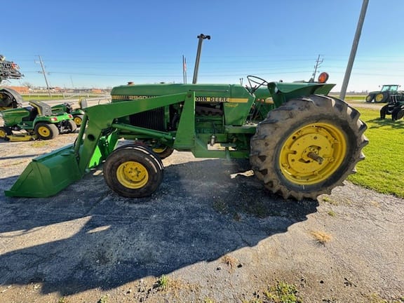 Main image John Deere 2940