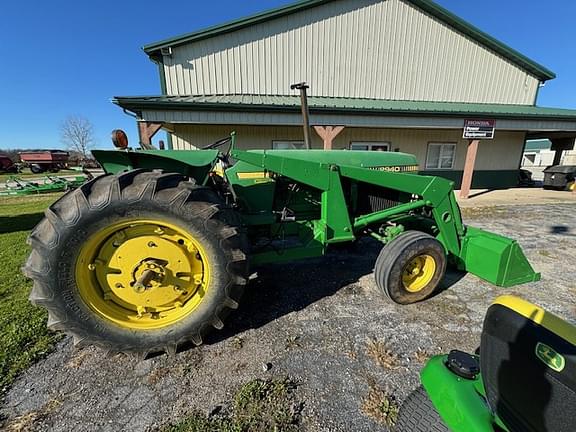 Image of John Deere 2940 equipment image 4