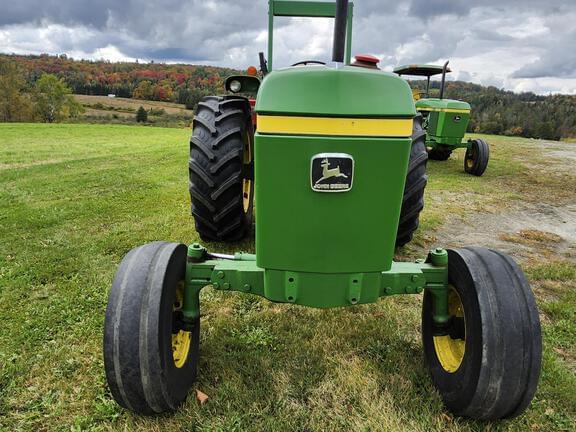 Image of John Deere 2940 equipment image 2