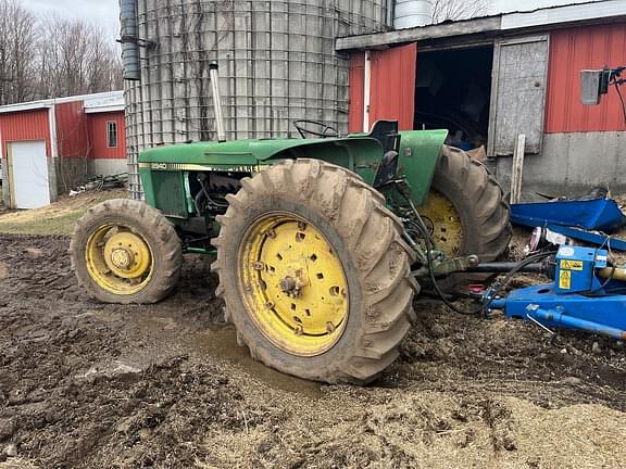 Image of John Deere 2940 equipment image 2