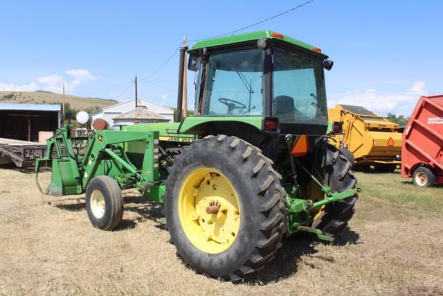 Image of John Deere 2940 equipment image 2