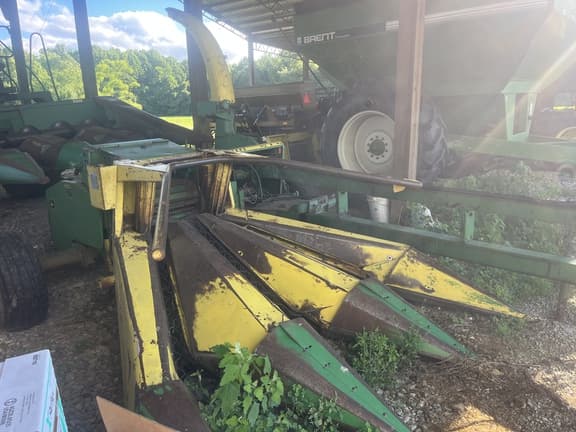 Image of John Deere 3960 equipment image 2
