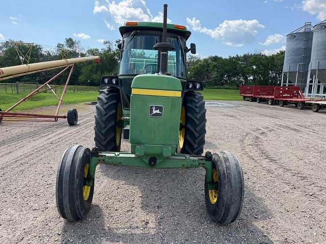Image of John Deere 4040 equipment image 2