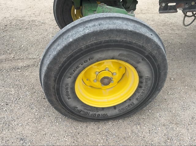 Image of John Deere 4240 equipment image 2