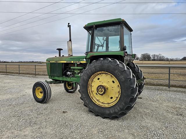 Image of John Deere 4240 equipment image 3