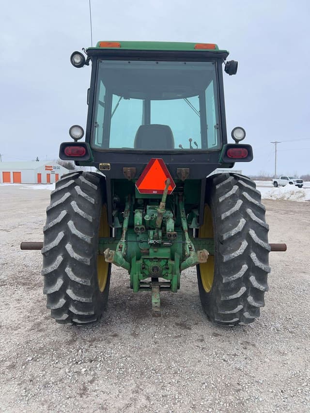 Image of John Deere 4440 equipment image 3