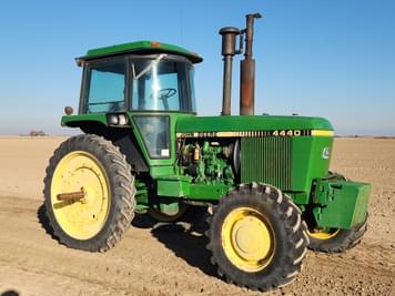 Main image John Deere 4440