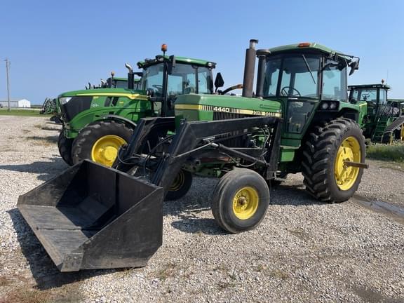 Image of John Deere 4440 equipment image 1