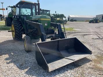 Main image John Deere 4440