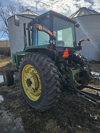 Image of John Deere 4440 equipment image 3
