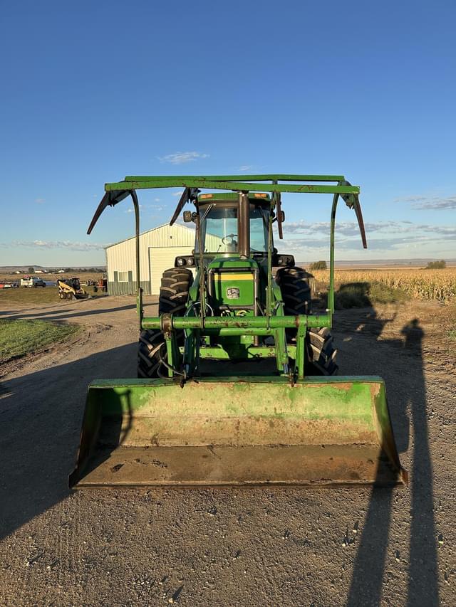 Image of John Deere 4440 equipment image 1