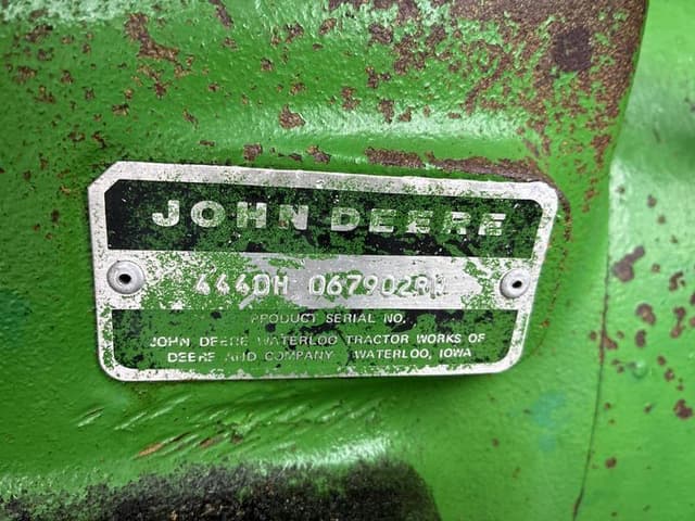 Image of John Deere 4440 equipment image 1