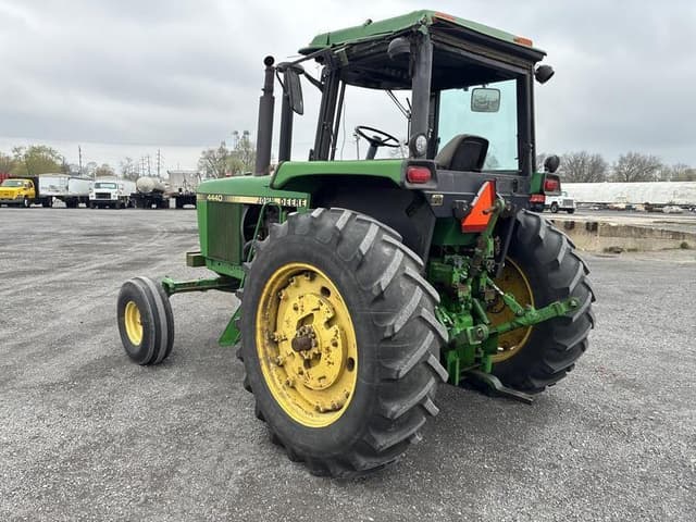 Image of John Deere 4440 equipment image 3