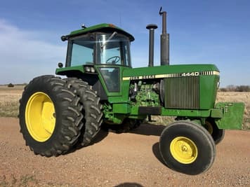 Main image John Deere 4440