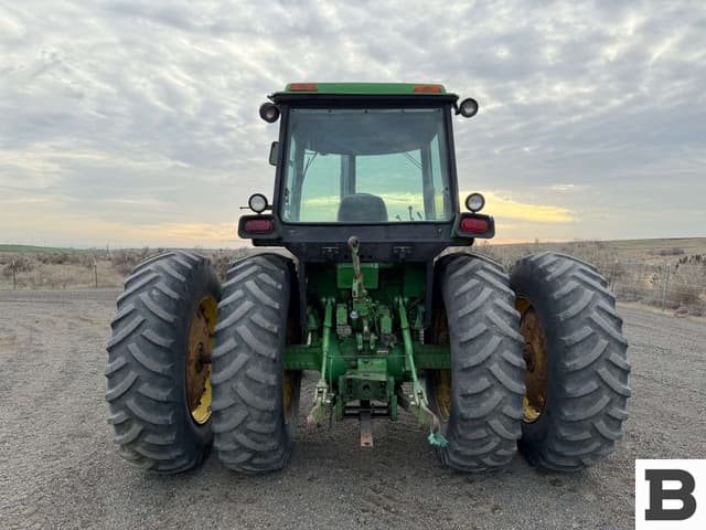 Image of John Deere 4440 equipment image 4