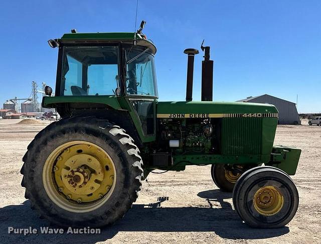 Image of John Deere 4440 equipment image 3