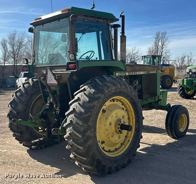 Image of John Deere 4440 equipment image 4