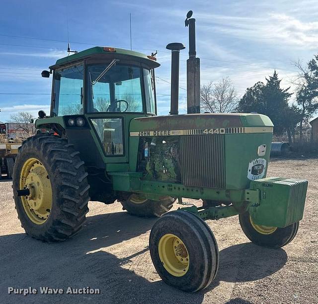 Image of John Deere 4440 equipment image 2