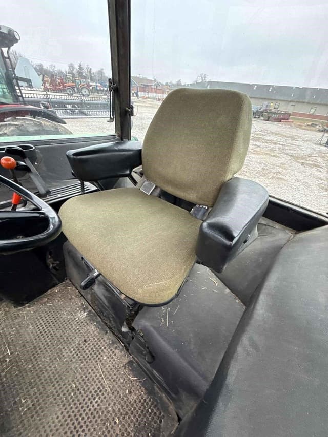 Image of John Deere 4640 equipment image 2