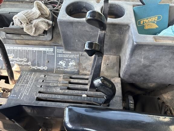 Image of John Deere 4640 equipment image 3