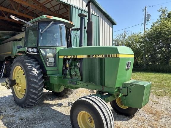 1982 John Deere 4640 Equipment Image0