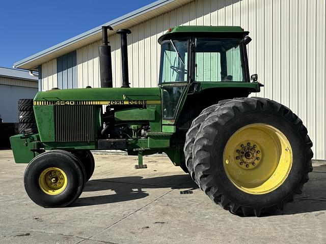 Image of John Deere 4640 equipment image 1