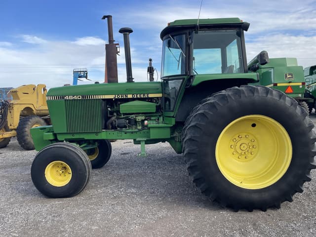 Image of John Deere 4640 equipment image 1