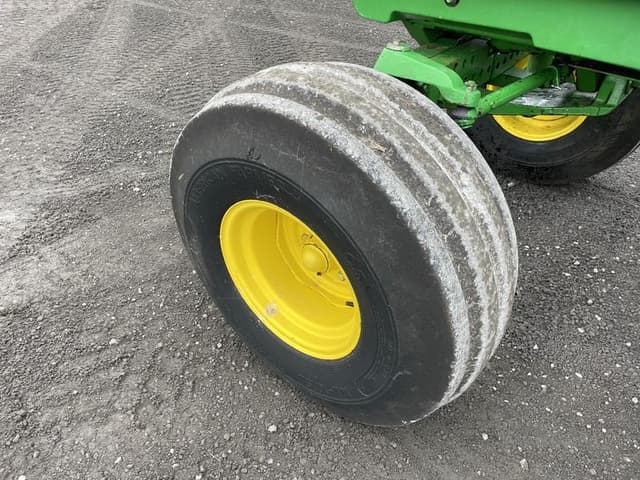 Image of John Deere 4640 equipment image 4