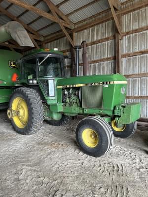 1982 John Deere 4640 Image