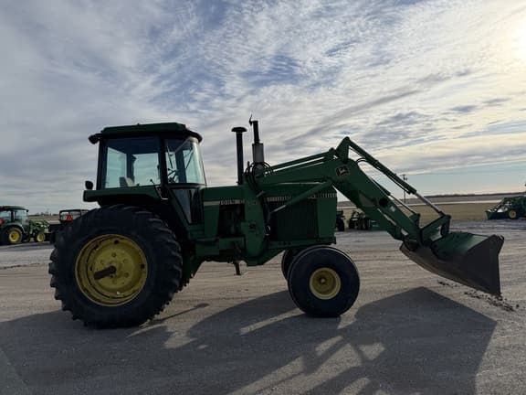Image of John Deere 4640 equipment image 3