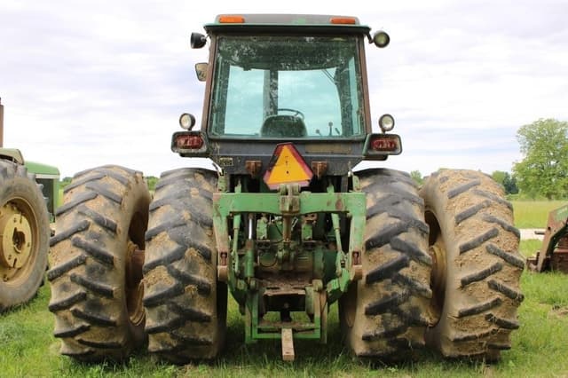 Image of John Deere 4640 equipment image 4