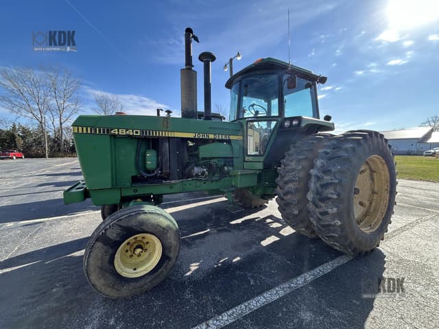 Image of John Deere 4840 equipment image 1