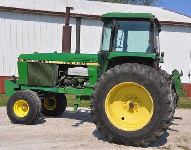 Image of John Deere 4840 equipment image 1