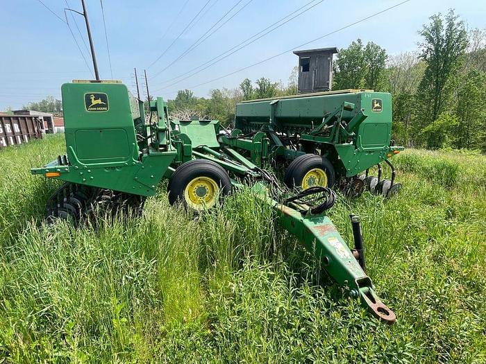 Image of John Deere 515 Primary image