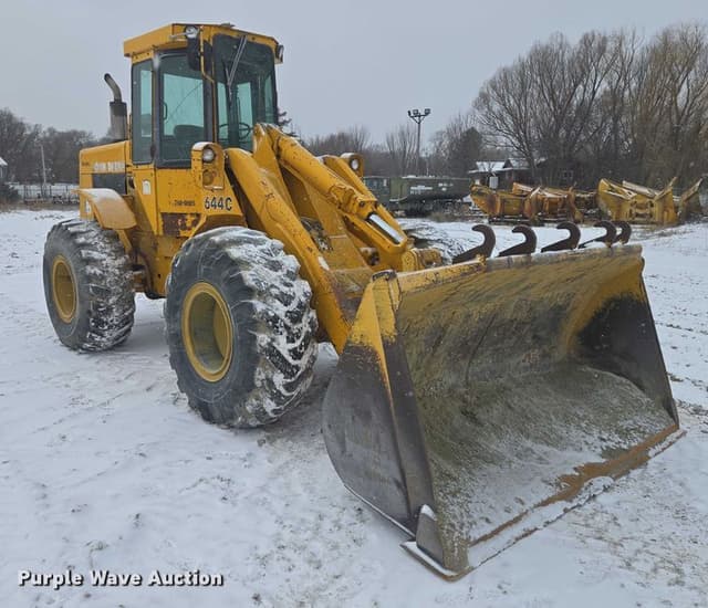 Image of John Deere 644C equipment image 2