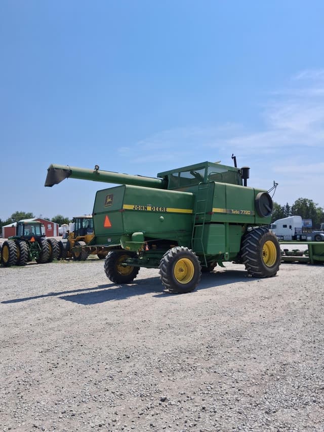 Image of John Deere 7720 equipment image 4