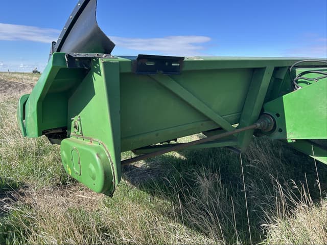 Image of John Deere 843 equipment image 3