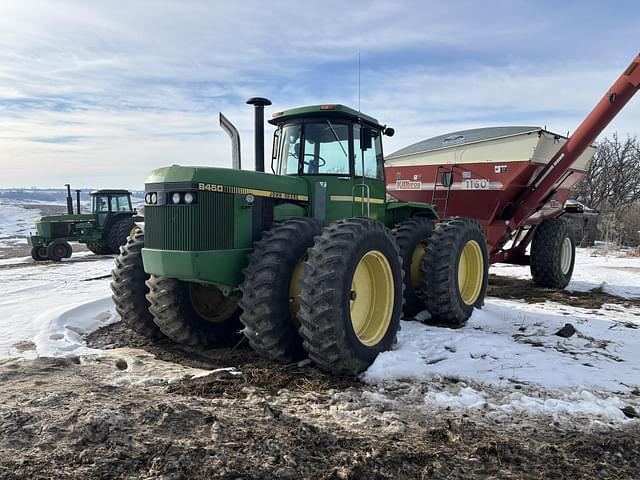 Image of John Deere 8450 equipment image 1