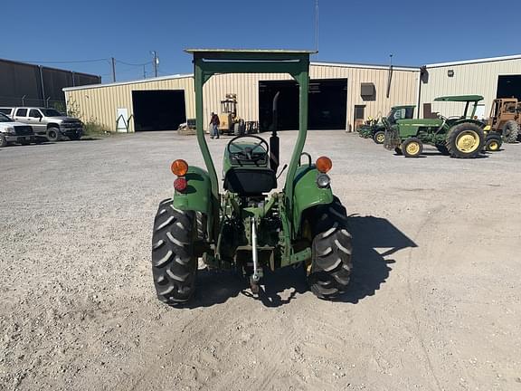 Image of John Deere 850 equipment image 2