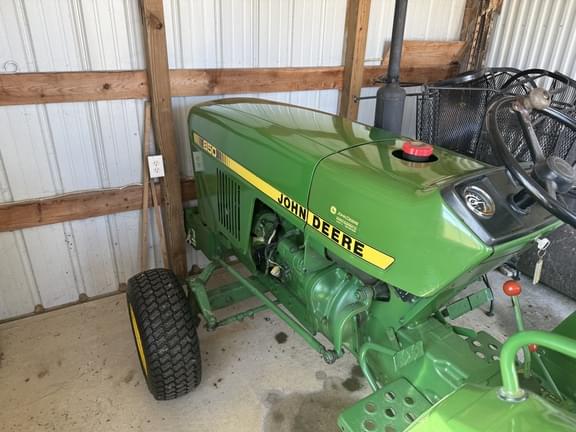 Image of John Deere 850 equipment image 2