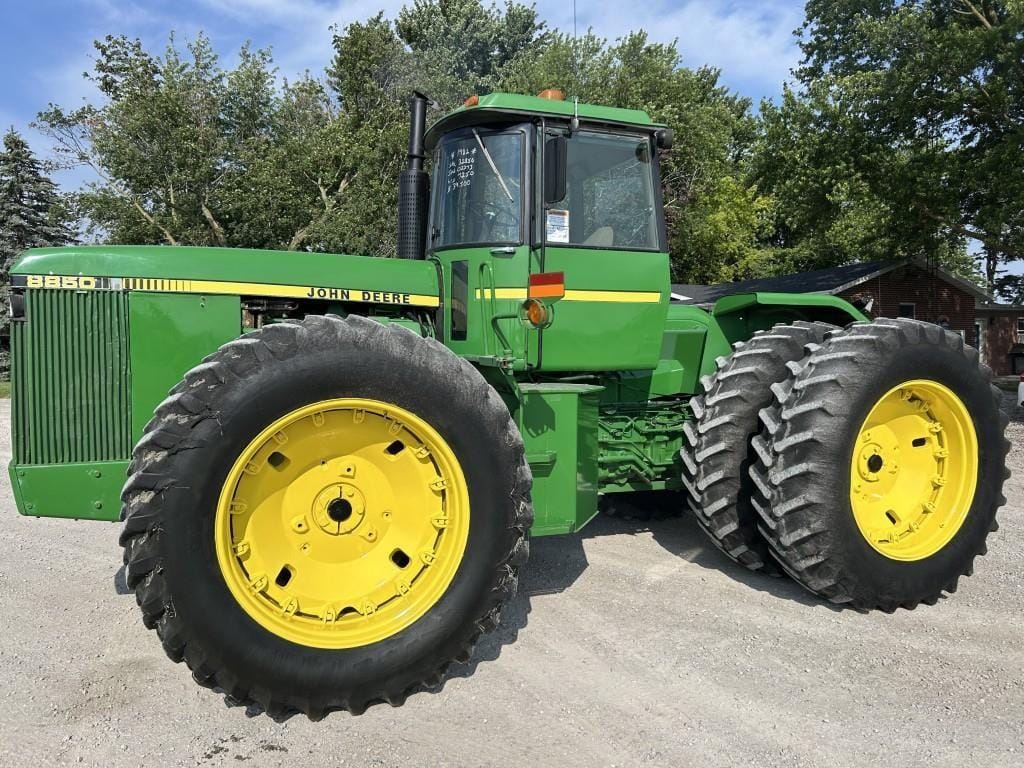 1982 John Deere 8850 Equipment Image0