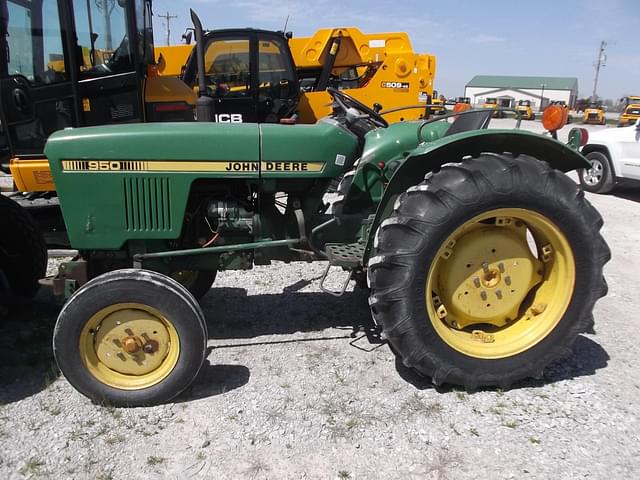 Image of John Deere 950 equipment image 2