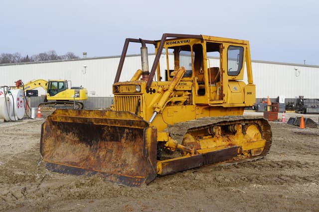 Image of Komatsu D65E equipment image 3
