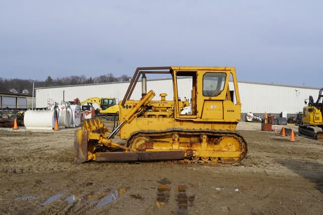 Image of Komatsu D65E equipment image 1