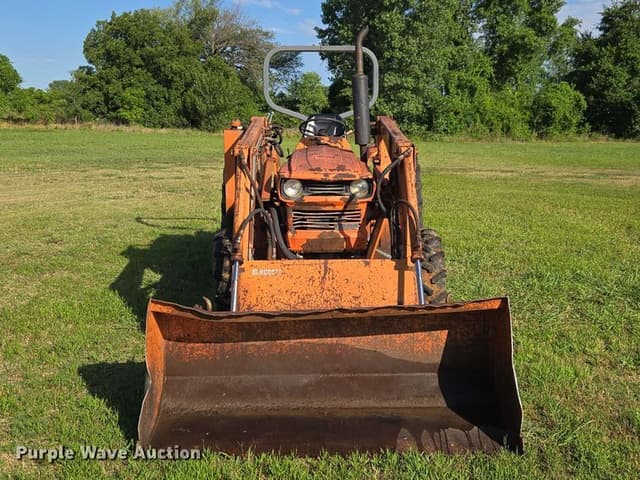Image of Kubota L355 equipment image 1