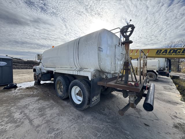 Image of Mack R686ST equipment image 1