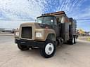 1982 Mack RD685S Image